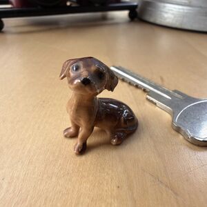 Vtg Tiny 1” Miniature DACHSHUND Weiner Dog Figurine Hand-Painted Porcelain